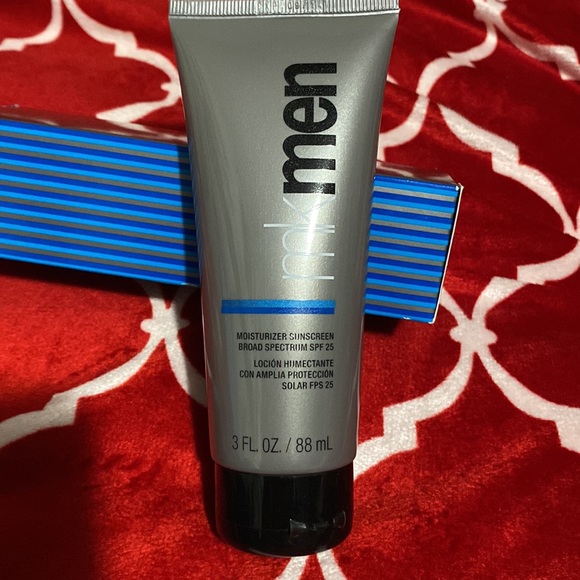 Mary Kay men broad-spectrum SPF 25 - Picture 2 of 2